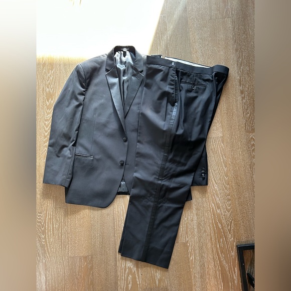 le collezioni Other - Full Black Tuxedo